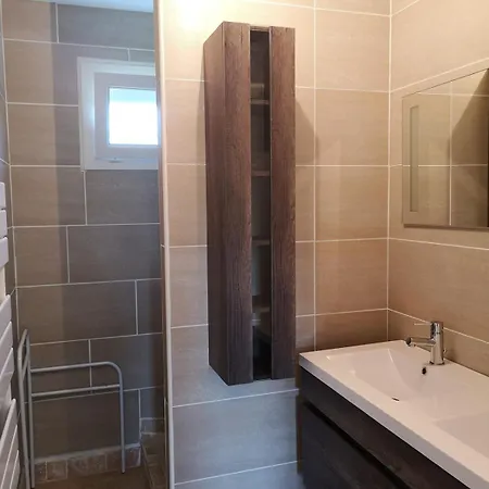 Holiday home Maison Bord De Mer, Equipee Amenagee Avec Jardin Gueutteville-les-Gres
